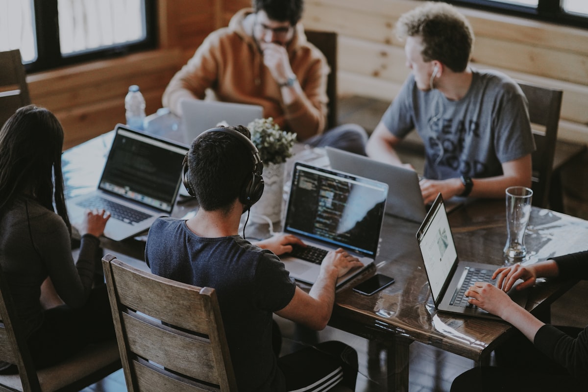 Courageous AI leadership strategy session